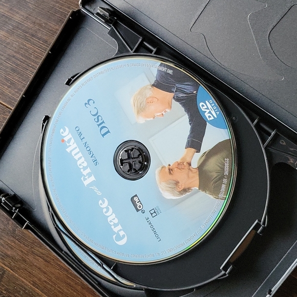 🔥3/$15 Grace and Frankie Season 2 - Picture 4 of 4